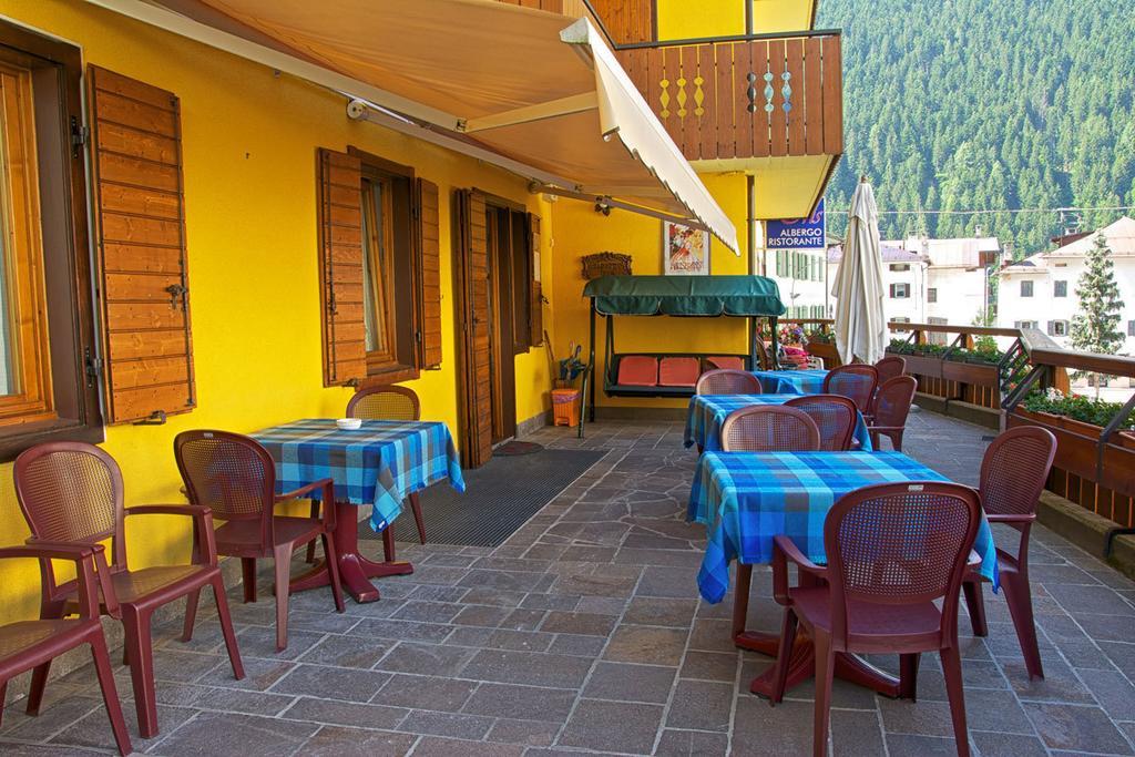 Albergo Ristorante Iris Auronzo di Cadore Exteriör bild