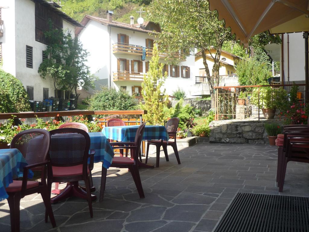 Albergo Ristorante Iris Auronzo di Cadore Exteriör bild